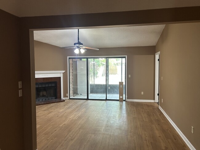 Foto del edificio - 3523 W Colony Cove Tl