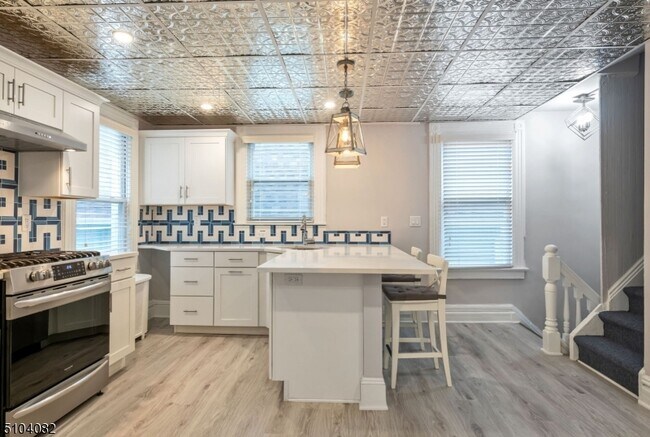 Foto del edificio - 204 Forest St