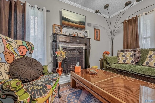 Foto del edificio - 1231 Oshaughnessy Ave NE
