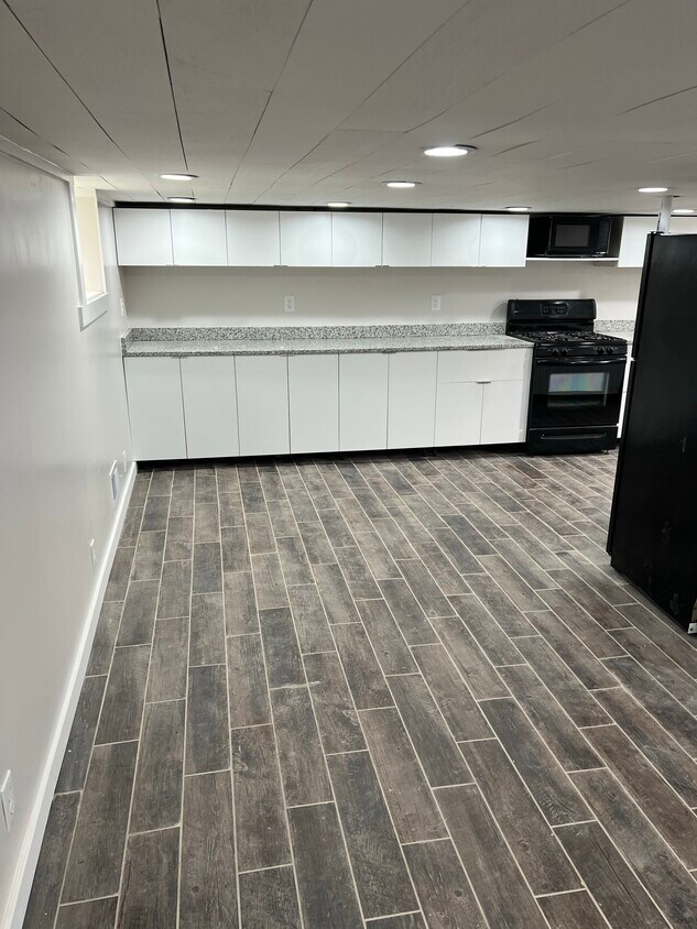 kitchen - 1720 3rd St
