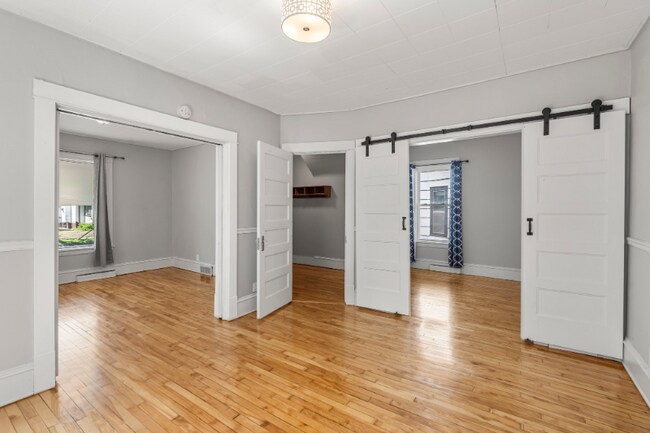 Foto del edificio - 1123 5th St NE