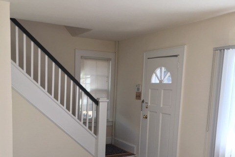 Building Photo - 144 Harding Ave