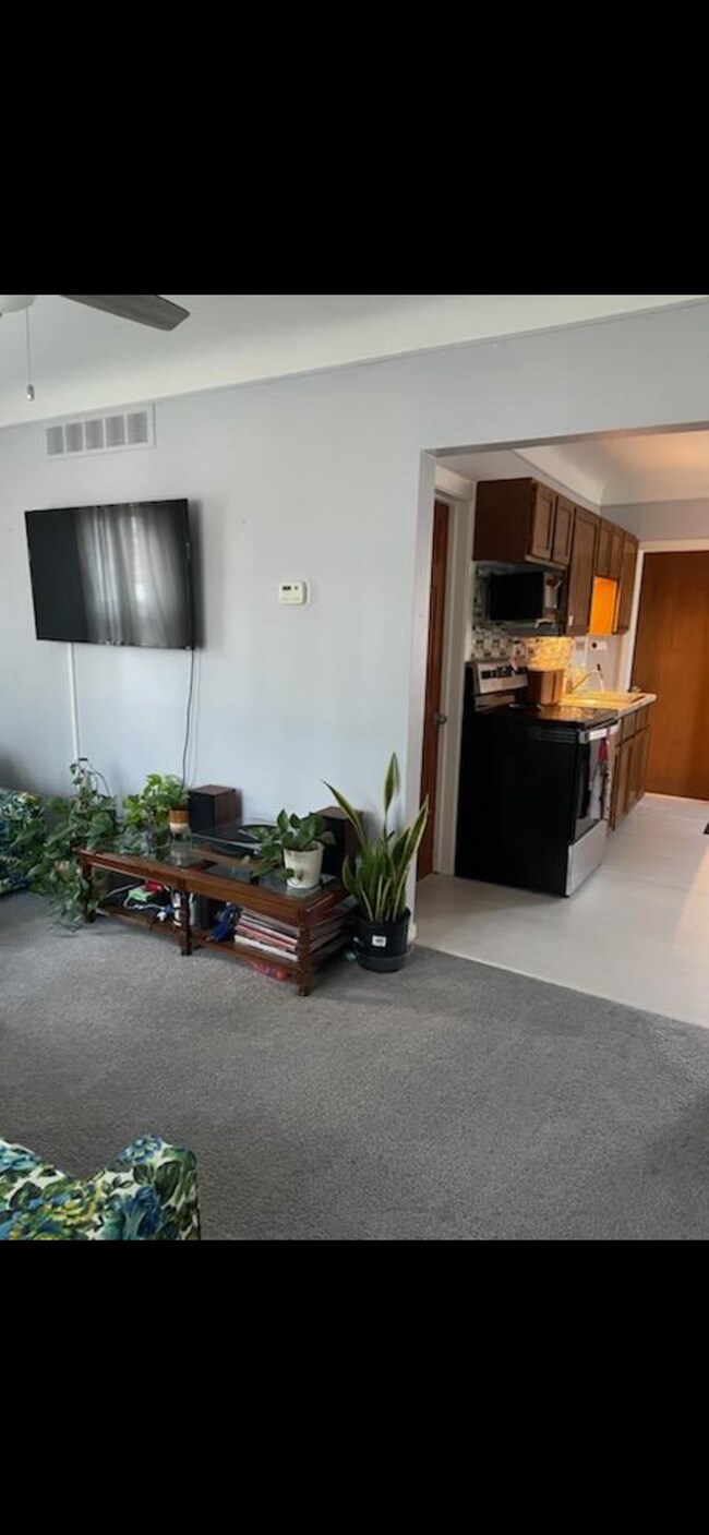 Foto del edificio - 21708 E 10 Mile Rd