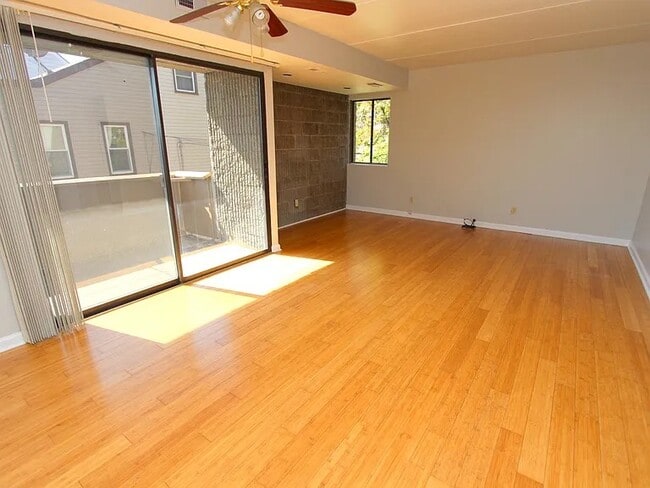 Edmond Square 2-Bedroom Living Room - EDMOND SQUARE