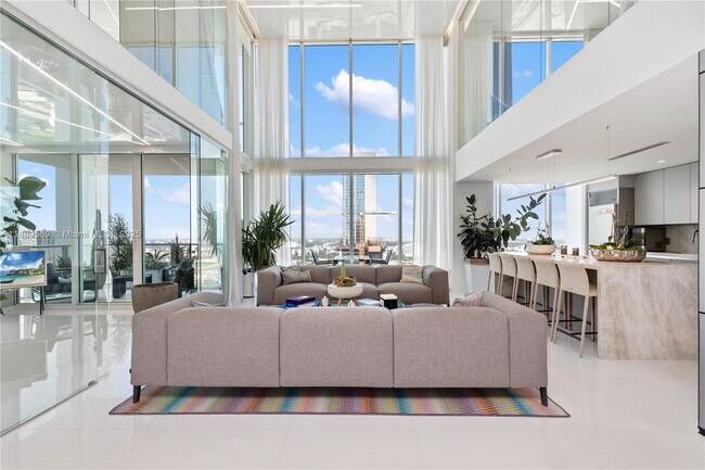 Foto del edificio - 1040 Biscayne Blvd