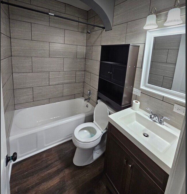 Foto del edificio - 1518 Anderson St NW