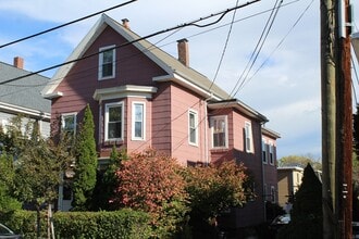 Building Photo - 51 School St