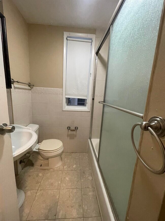 Foto del edificio - 131 W 28th St