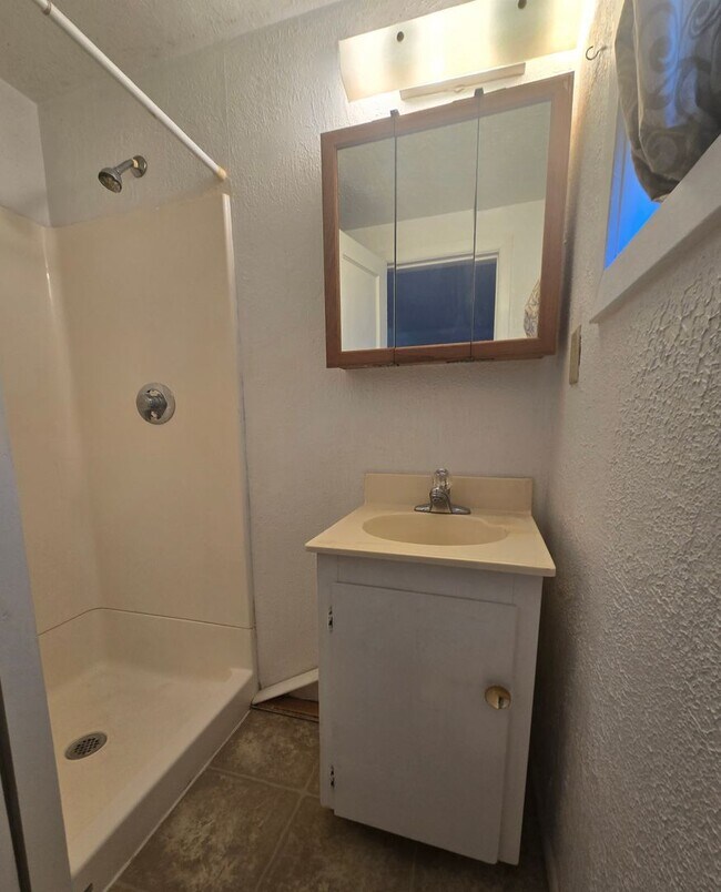 Foto del edificio - 1 Bed 1 Bath House
