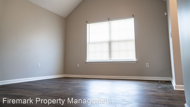 Building Photo - 3 br, 2 bath House - 739 Eaglesham Drive