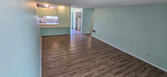 Foto del edificio - 3224 Summers Ln