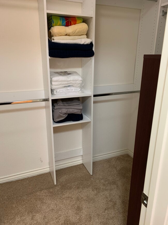 Foto del edificio - 4155 Executive Dr