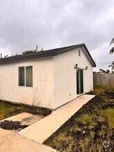 Building Photo - 5105 Bellvale Ave