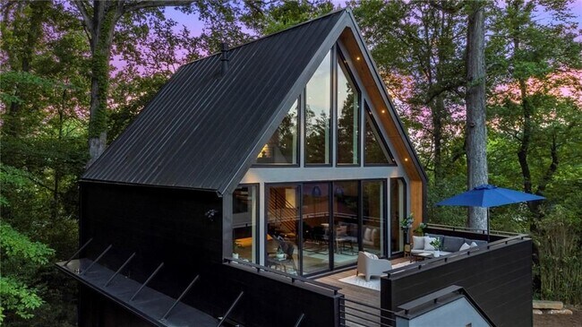 Foto del edificio - 1033 Reeder Cir NE