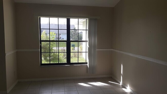 Foto del edificio - 427 SE 16th St