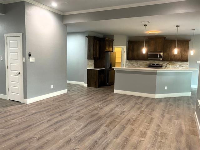 Building Photo - 605 E McGee St