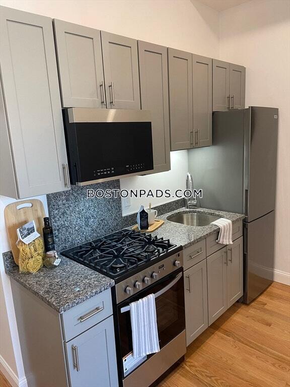 Foto principal - 217 Washington St