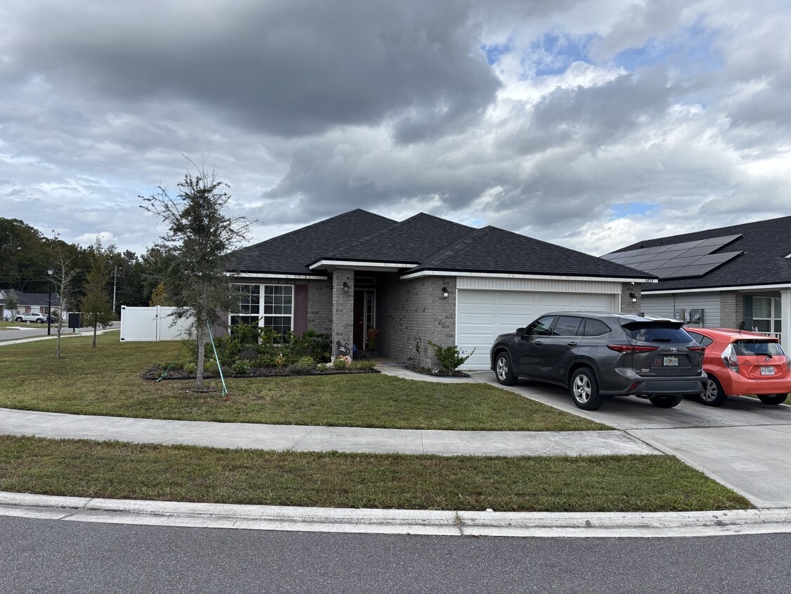 Primary Photo - 9835 Olivia St