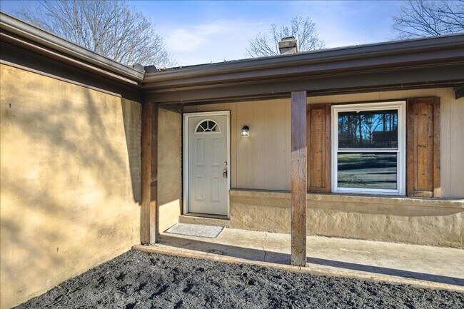 Foto del edificio - 3BED/2BATH REMODELED