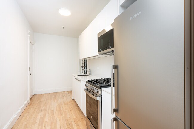 Foto del edificio - 276 Chestnut Hill Ave
