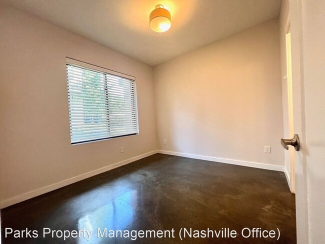 Building Photo - 3 br, 3 bath House - 1035 Chester Ave #2
