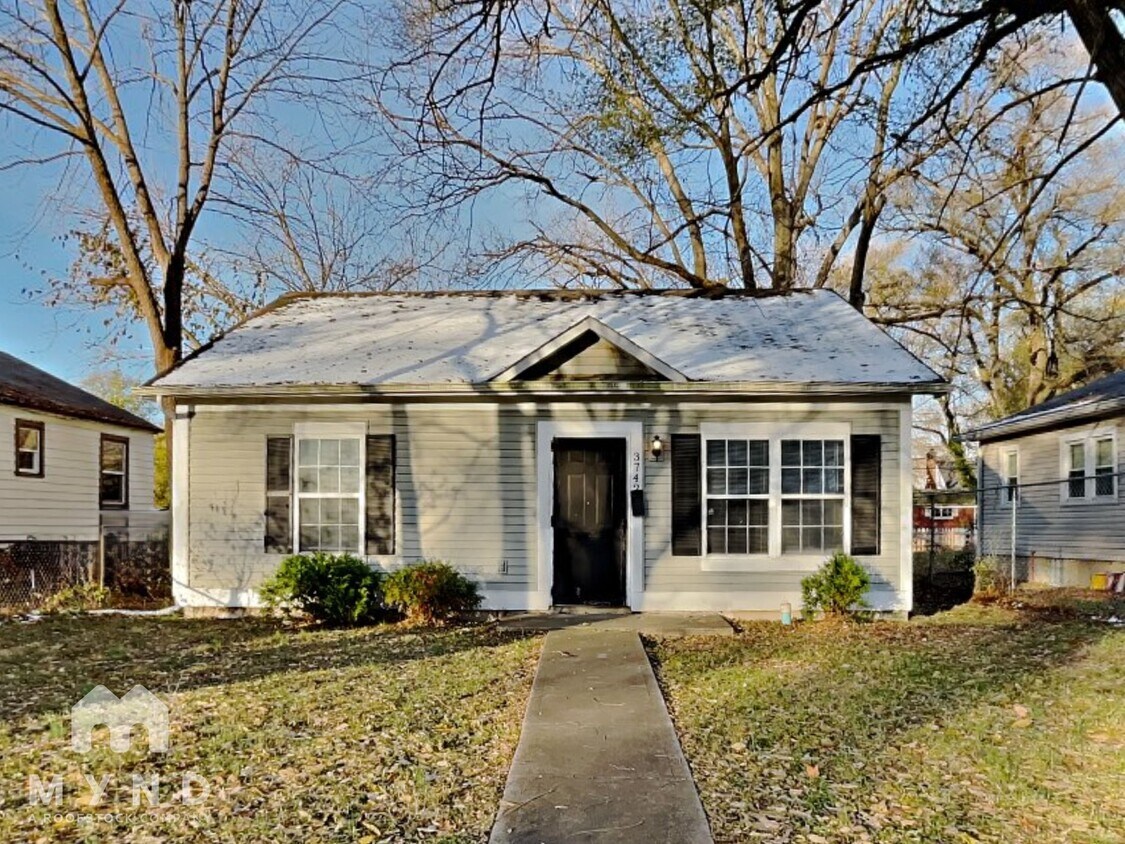 Foto principal - 3742 Caroline Ave