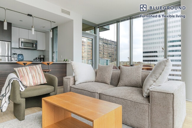 Building Photo - 201 N Garland Ct