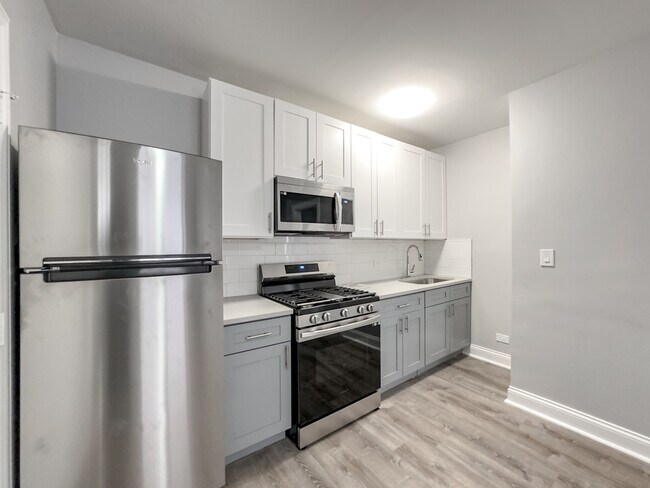 Foto del edificio - 4241 N Kenmore Ave