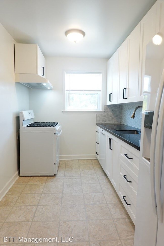 Foto del edificio - 8710 Plymouth St