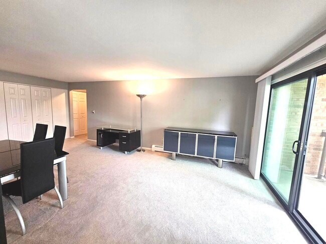 Foto del edificio - 5511 N Chester Ave