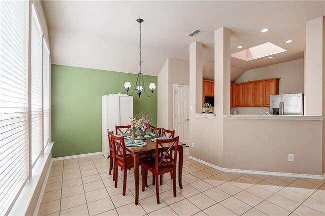 Foto del edificio - 4501 Aspen Glen Rd