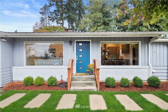 Building Photo - 10887 6th Ave S
