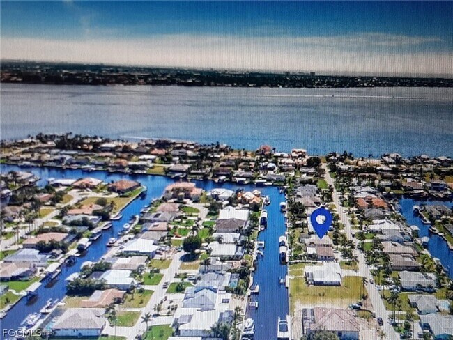 Foto del edificio - 5367 Coral Ave