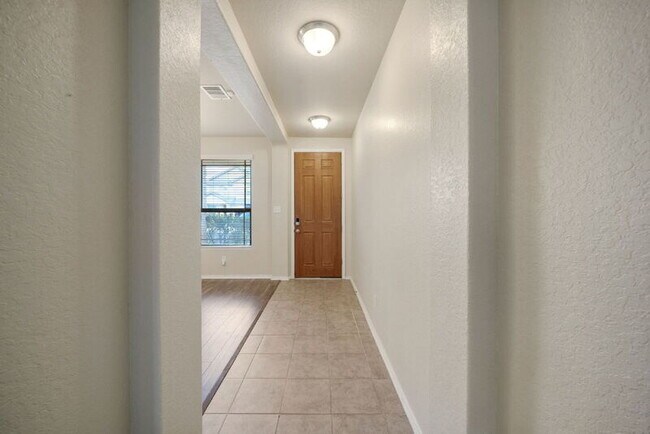 Foto del edificio - 2507 Skybound