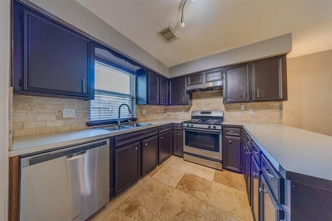 Building Photo - 7807 Battlecreek Dr