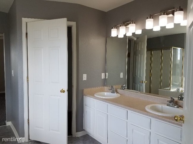 Building Photo - 4023 Stampede Dr