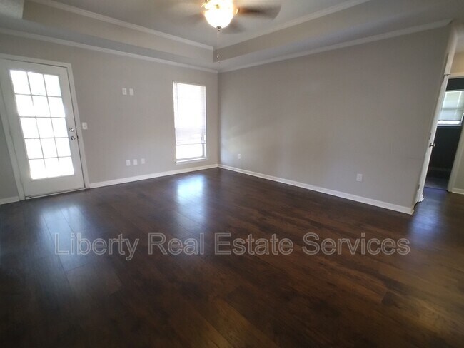 Foto del edificio - 101 Wayfair Ln