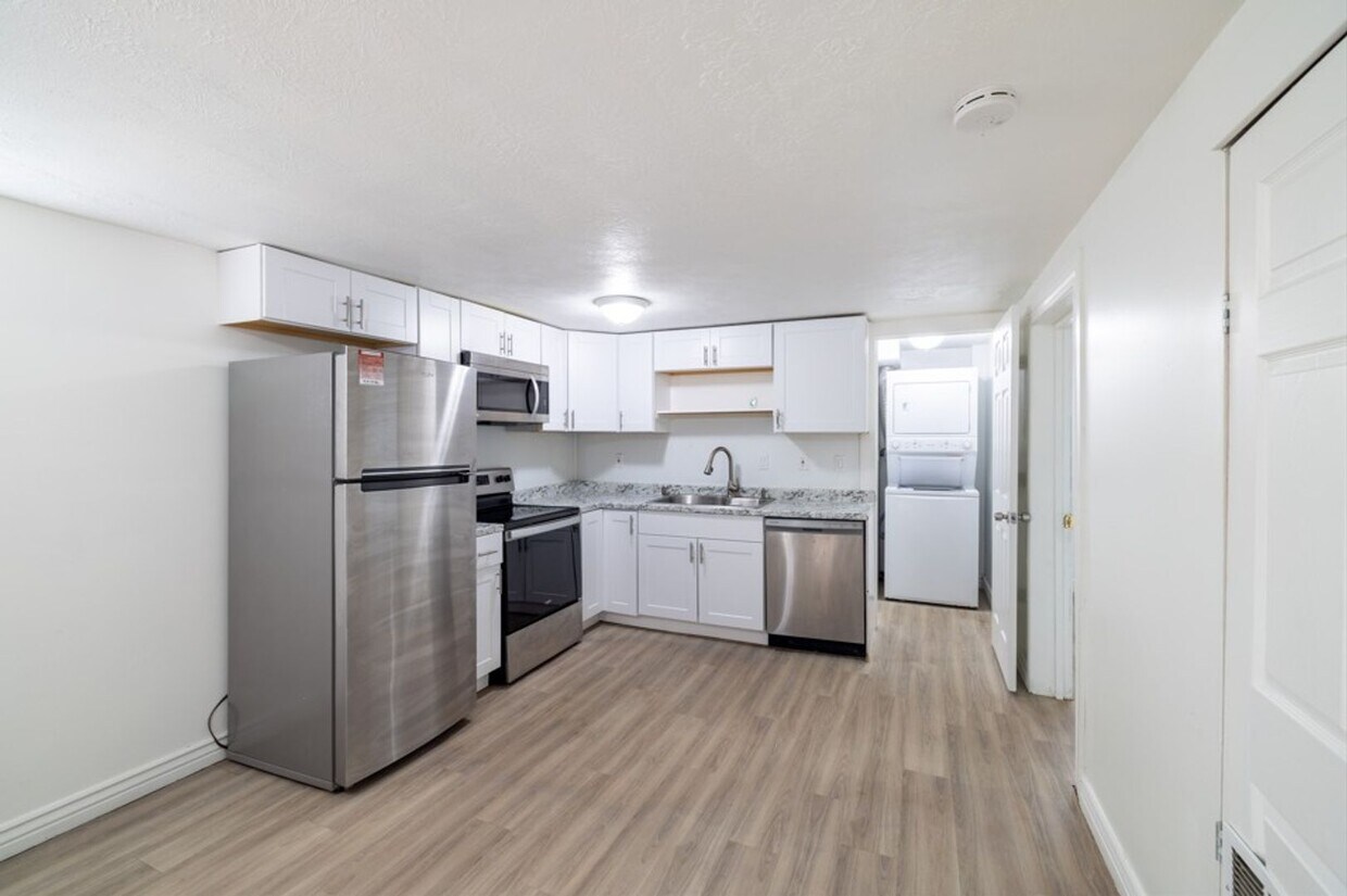 Foto principal - 174 7th St