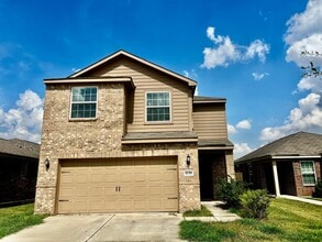 Building Photo - 6159 El Oro Dr