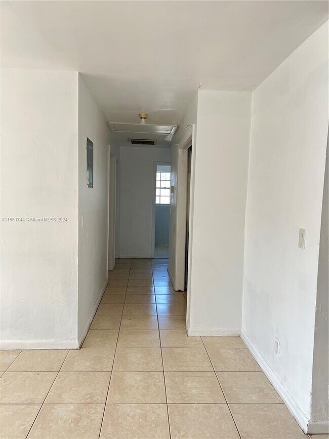 Foto del edificio - 817 5th St