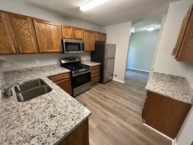 Foto del edificio - 4437 Woodland Ave