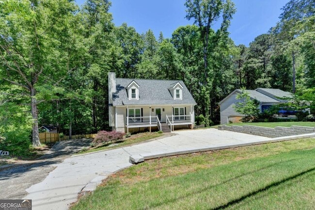 Building Photo - 1530 Plunketts Rd