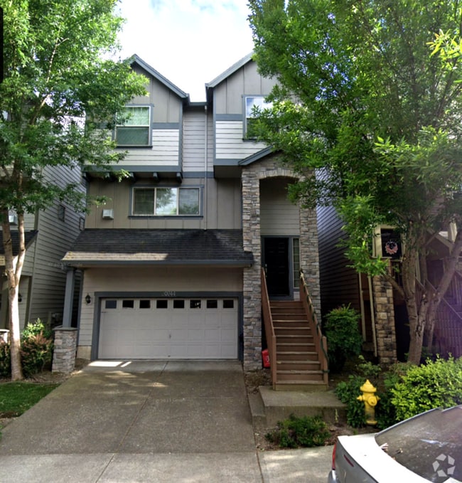 Building Photo - 20744 SW Sister Ln