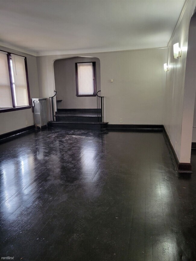 Foto del edificio - 3 br, 1.5 bath House - 14559 Rosemont Ave