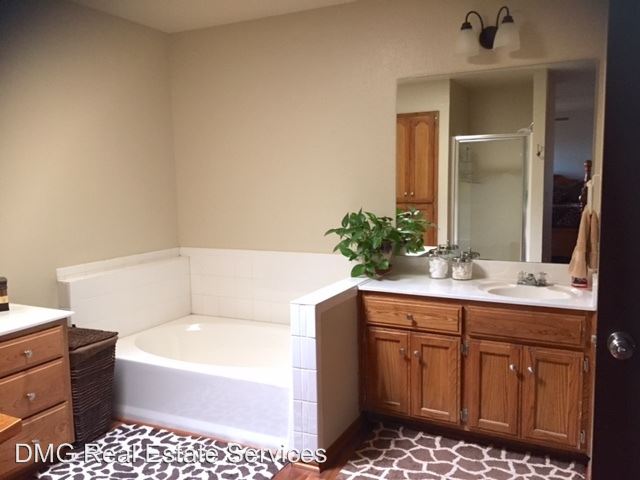 Foto del edificio - 3 br, 2 bath House - 1302 SW 22nd St