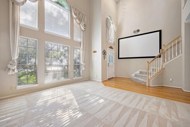 Foto del edificio - 2414 Mockingbird Dr