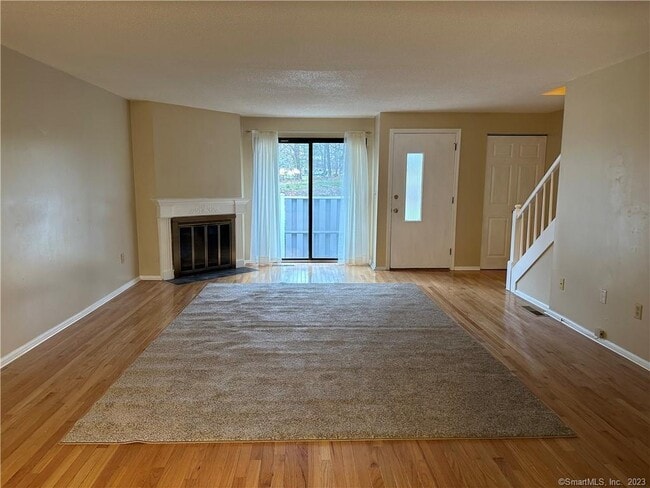 Building Photo - 26 Ives Hill Ct