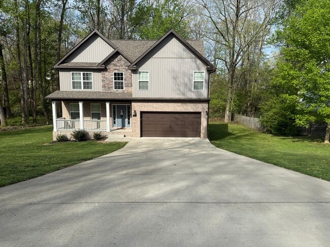House plus driveway - 1110 Stonebrook Dr