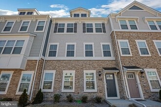 Building Photo - 4165 Brodie Pl