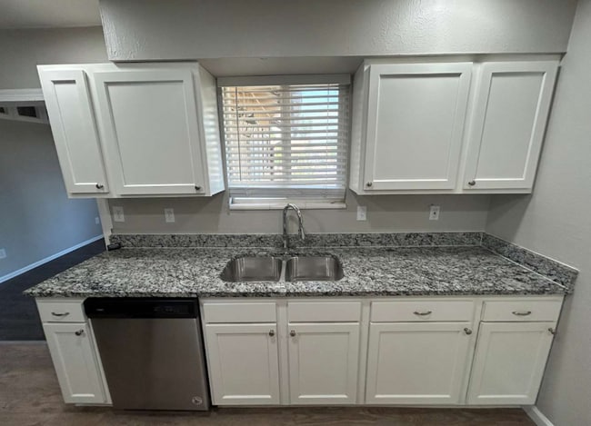 Foto del edificio - 9135 Judson St